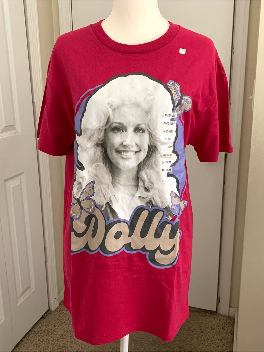 Dolly Parton T-Shirt Dark Pink Butterfly Graphic Print Sz M Country Music Tee
